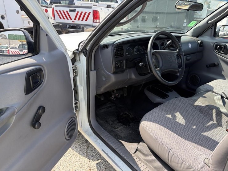2000-dodge-dakota-image-12