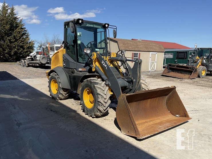 2020-deere-324l-image-6