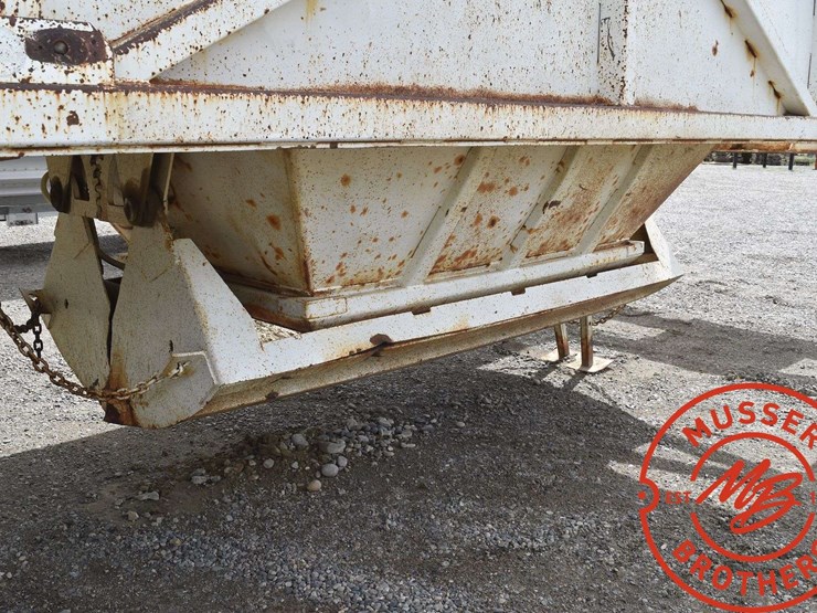 1980-clement-dump-trailer-image-28