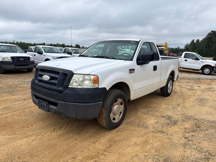 2007-ford-f150-xl-image-2