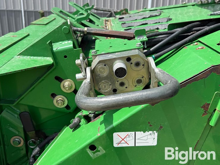 2004-john-deere-9560-sts-image-11