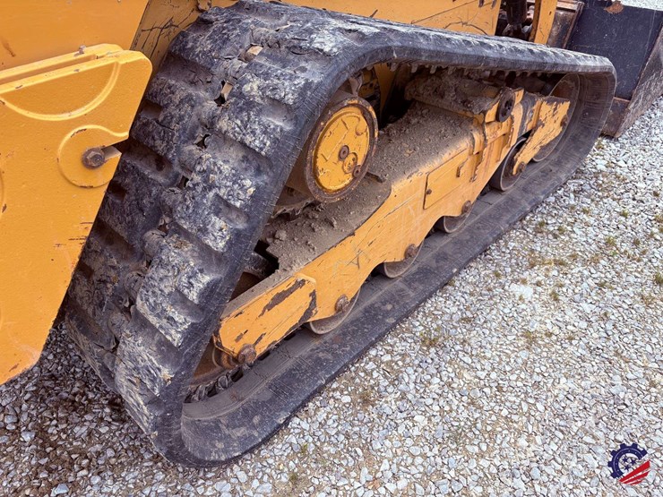 2020-caterpillar-259d3-image-25