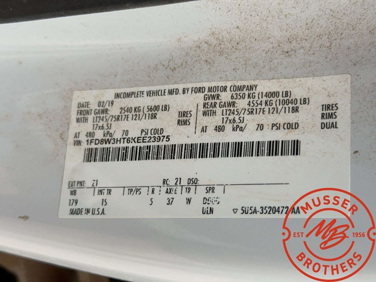 2019-ford-f350-image-32