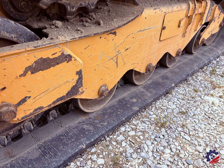 2020-caterpillar-259d3-image-28