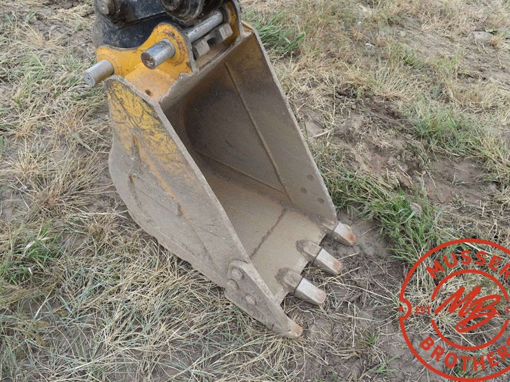 2020-caterpillar-305.5e2-cr-image-19