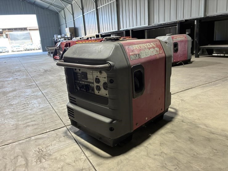 honda-eu3000is-image-4
