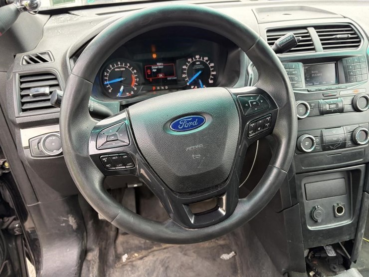 2019-ford-explorer-police-interceptor-image-13