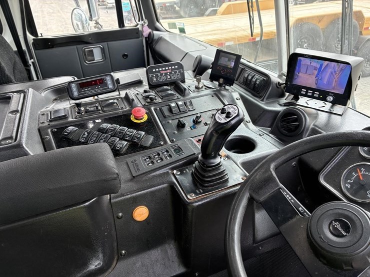2018-autocar-xpeditor-image-17