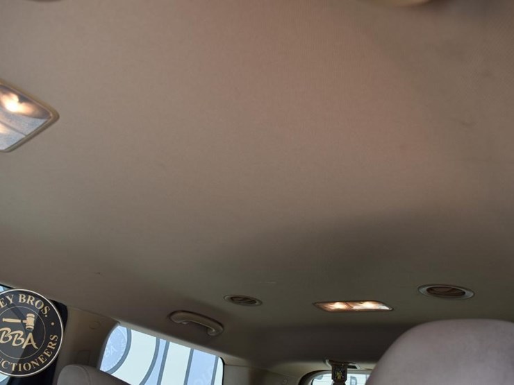 2015-kia-sedona-lx-image-22