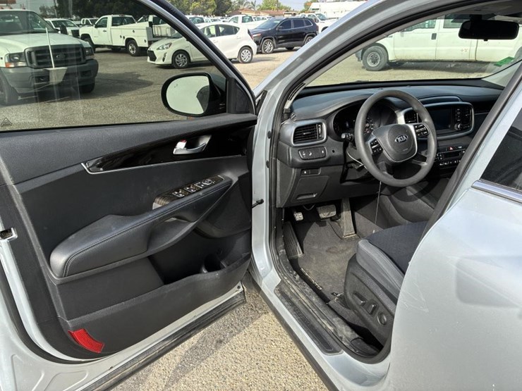 2019-kia-sorento-image-13