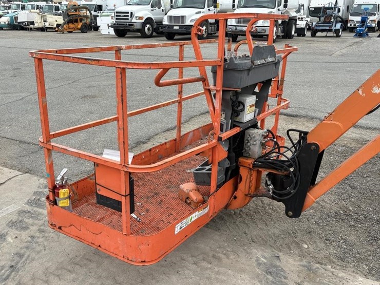 2008-jlg-1350sjp-image-8