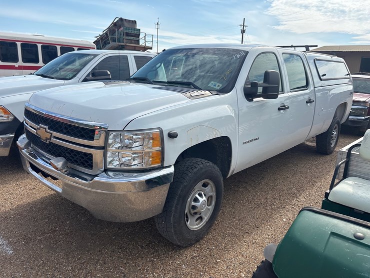 2011-chevrolet-silverado-2500-image-12