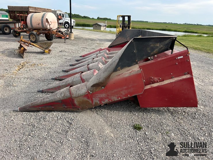 case-ih-1063-image-8