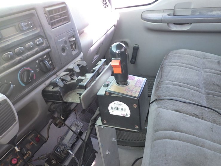 1999-ford-f250-image-17