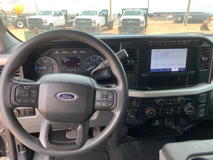 2023-ford-f250-image-9