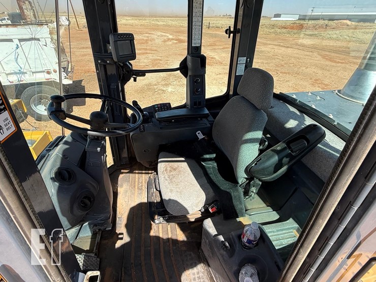 2018-deere-524kii-image-7