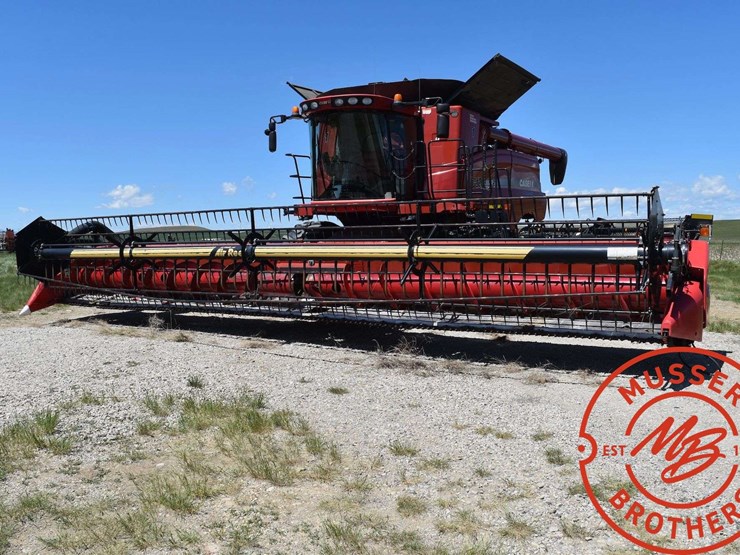 2011-case-ih-3020-image-3
