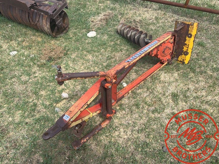 massey-ferguson-3-image-1
