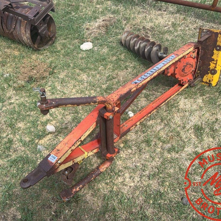 MASSEY-FERGUSON 3