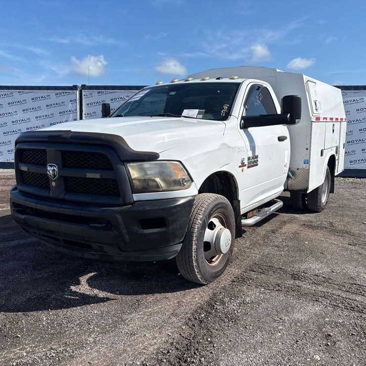 2015 DODGE 3500