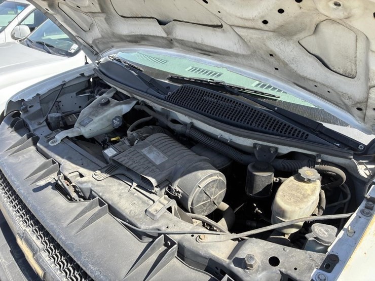2016-chevrolet-express-2500-image-7
