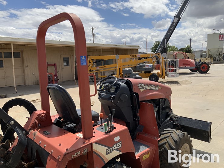 ditch-witch-rt45-image-18