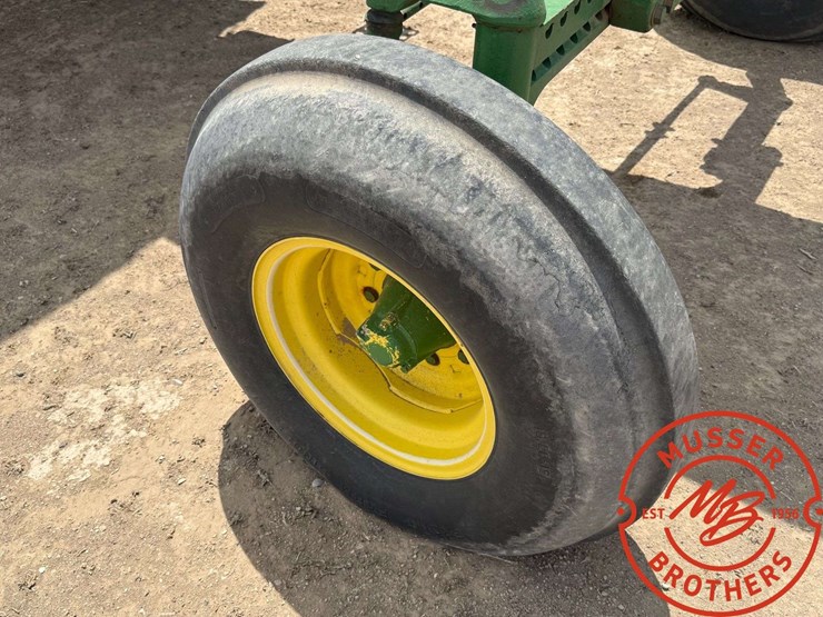 1981-john-deere-4440-image-11