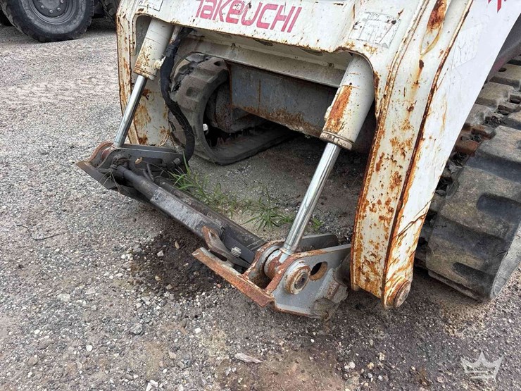 2009-takeuchi-tl250-image-7