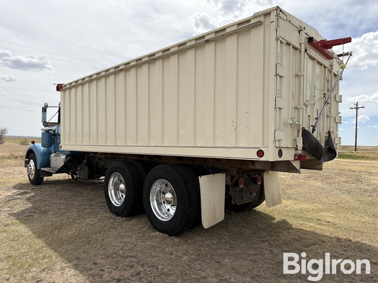 1969-kenworth-w923-image-7