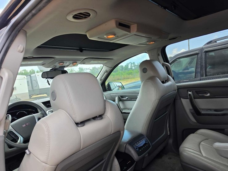 2018-gmc-acadia-slt-image-7