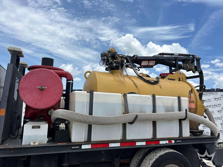 2019-ford-f750-image-23