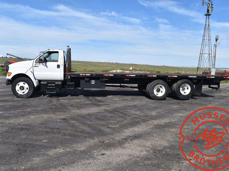 2002-ford-f750-image-4