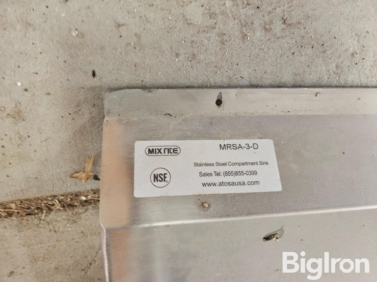 hd-ss-industrial-kitchen-sinks-image-19