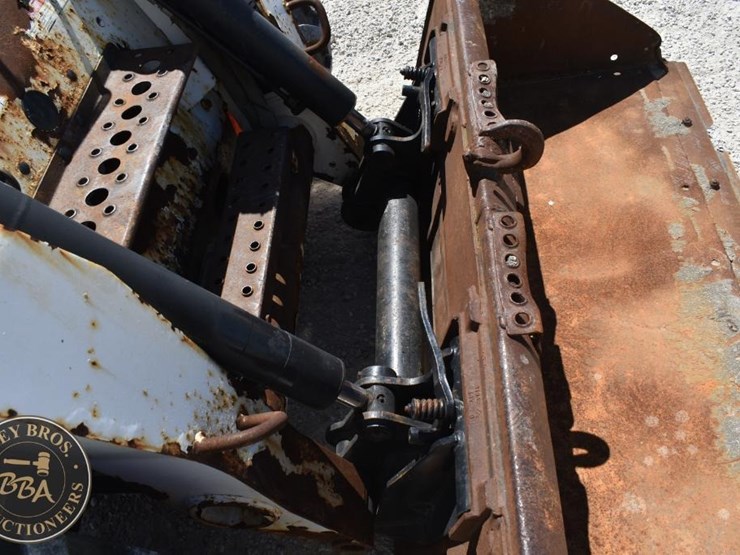 2007-bobcat-s250-image-25