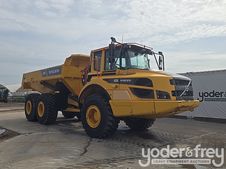 2023-volvo-a25g-image-7