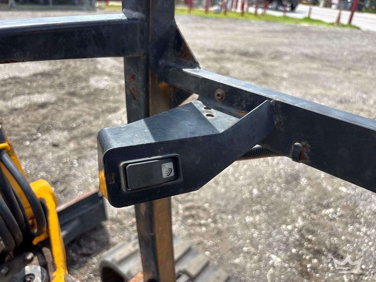 2019-jcb-8029cts-image-27
