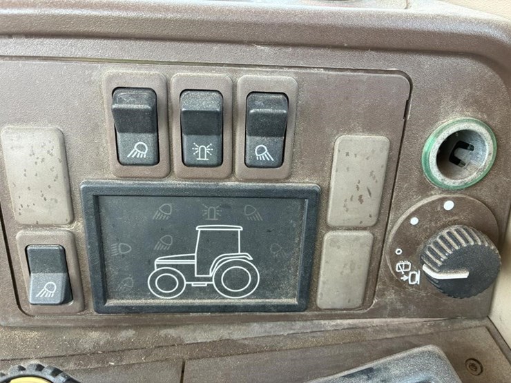 1999-john-deere-6410-image-34