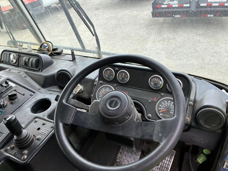 2013-autocar-xpeditor-image-15