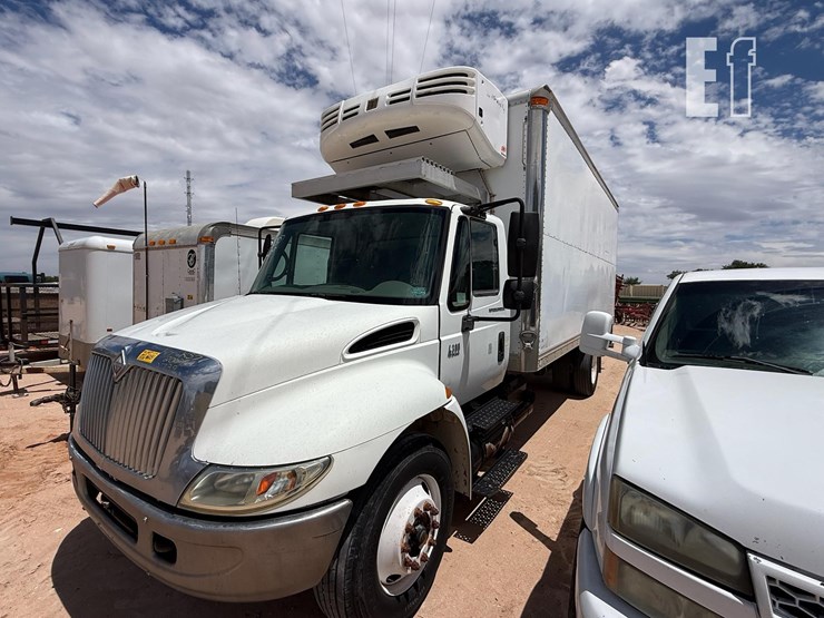 2007-international-durastar-4300-image-1