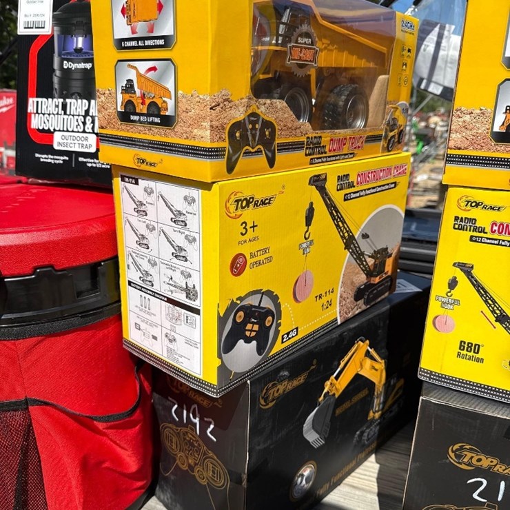 2192 - TOY EXCAVATOR, CRANE, AND DUMP TRUCK