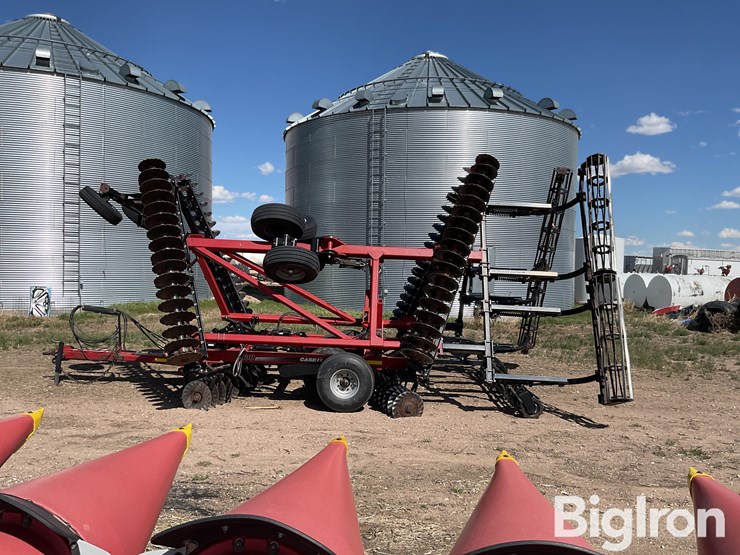 case-ih-330-image-8