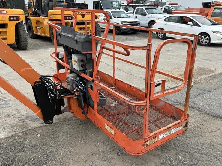 2008-jlg-1350sjp-image-7