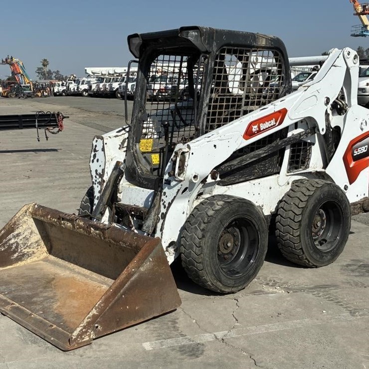 2023 BOBCAT S590