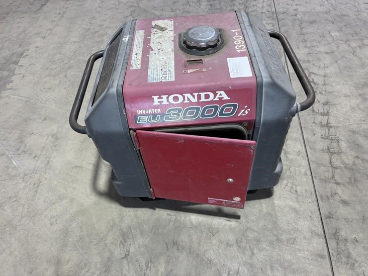 honda-eu3000is-image-8