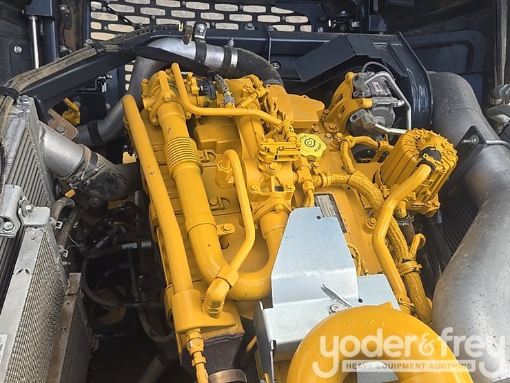 2023-deere-260e-image-36