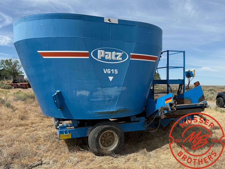 patz-v615-vertical-feed/mixer-wagon-image-1