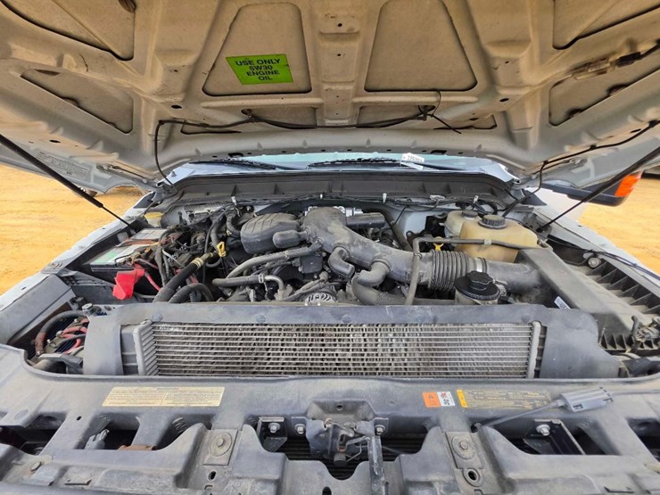 2016-ford-f550-image-18