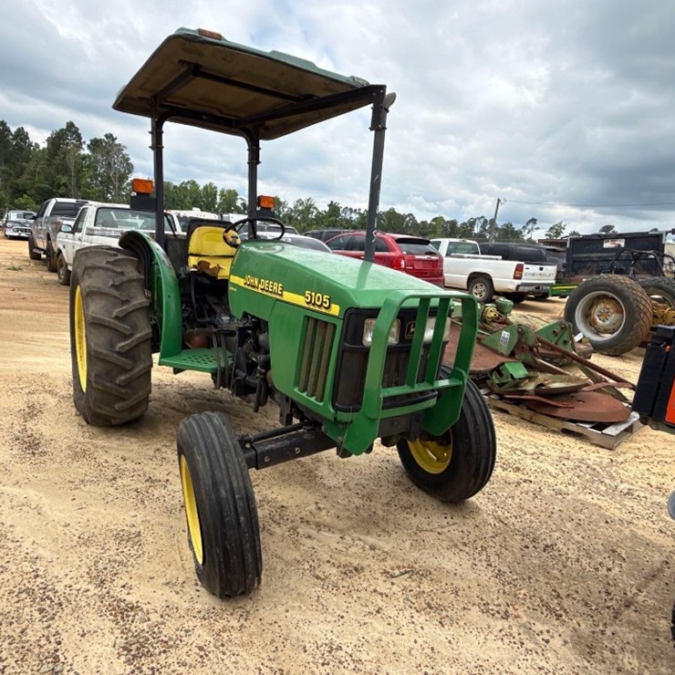 JOHN DEERE 5105