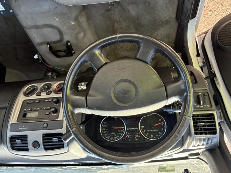 2011-chevrolet-colorado-image-12