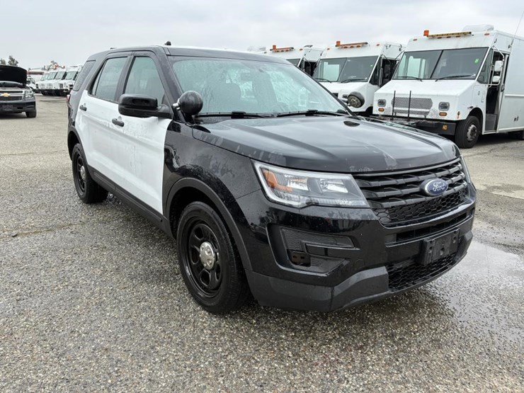2018-ford-explorer-police-interceptor-image-2